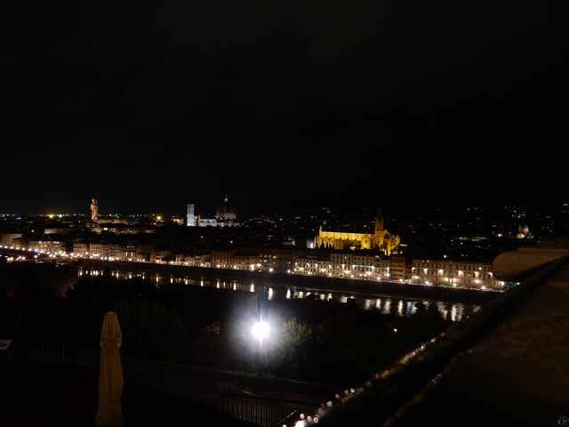 Florenz bei Nacht vom Piazzale Michelangelo