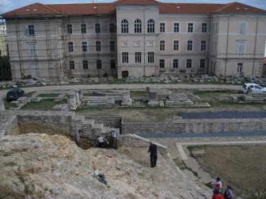 Ausgrabung hinter dem archäologischem Museum